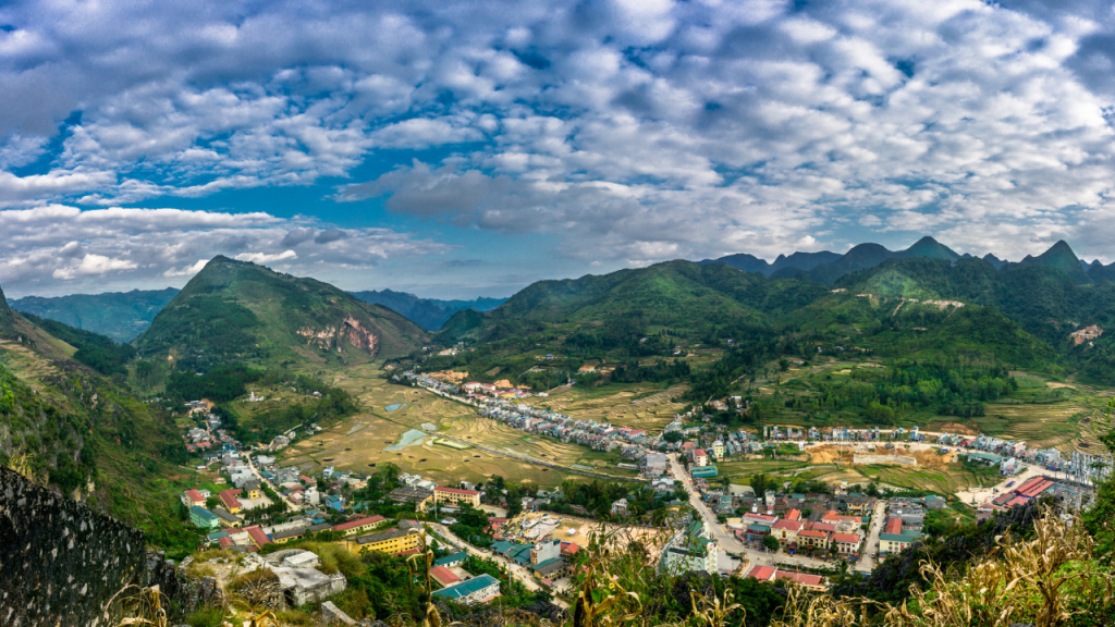Viaje de 90 días a Vietnam con e-visa para ciudadanos españoles en 2024.